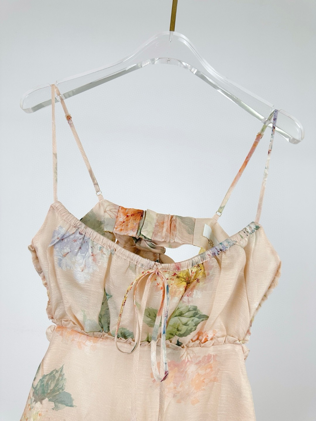 Hard-Core Woman P978: Illuminate Spring Clothes Series with Unique Design Features - 图片 5