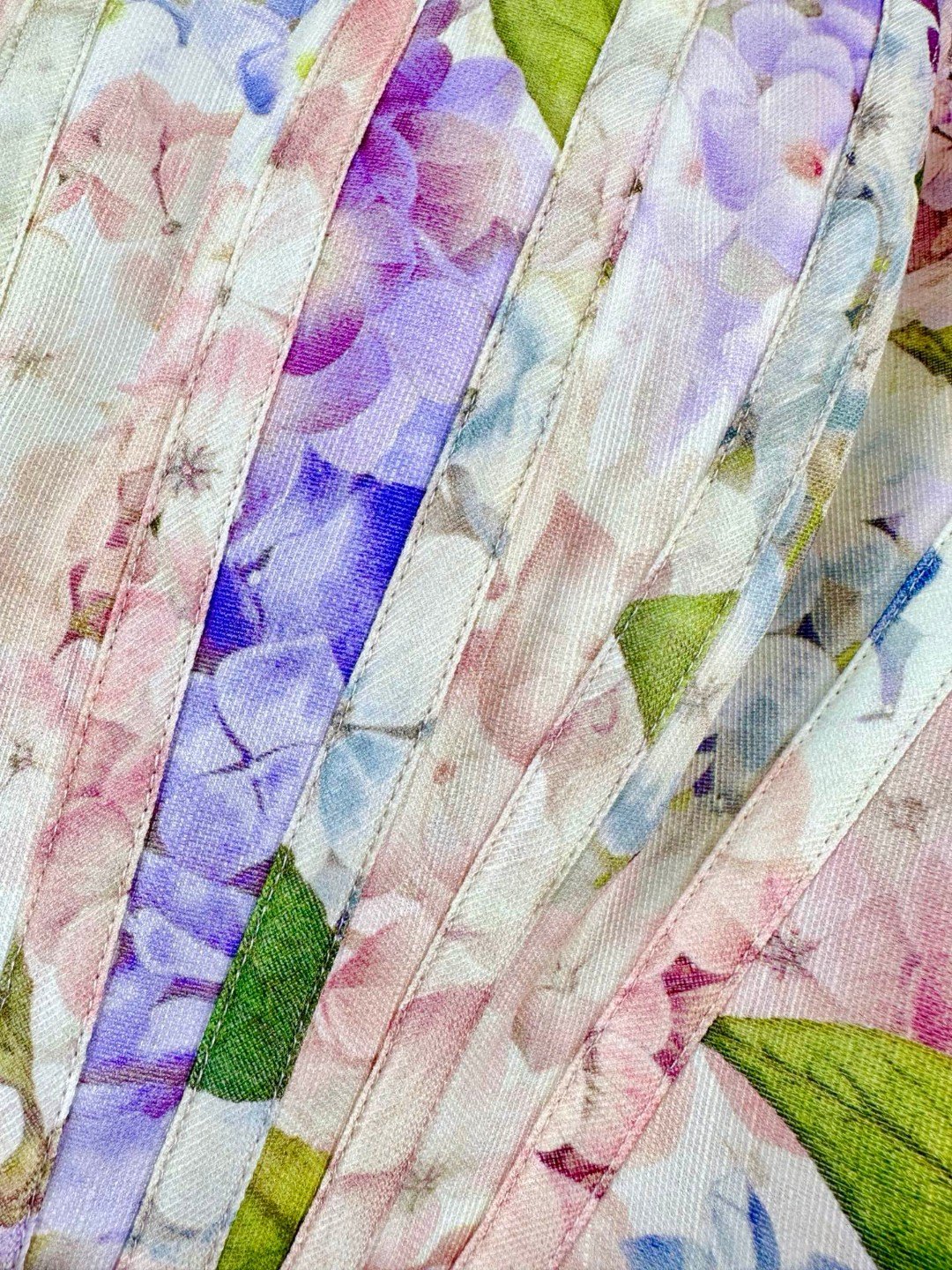 Zimmermann Illumination Dress: One-Size-Fits-All Suit with Unique Features - 图片 7