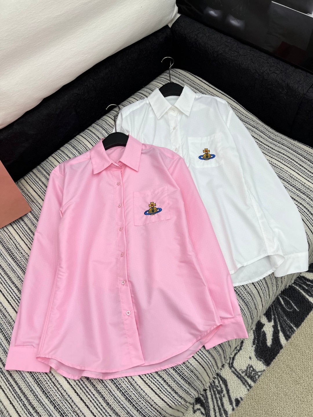 High-End Women’s Clothing Series: Classic Cuts, Elegant Styles in Pink and White - 图片 1