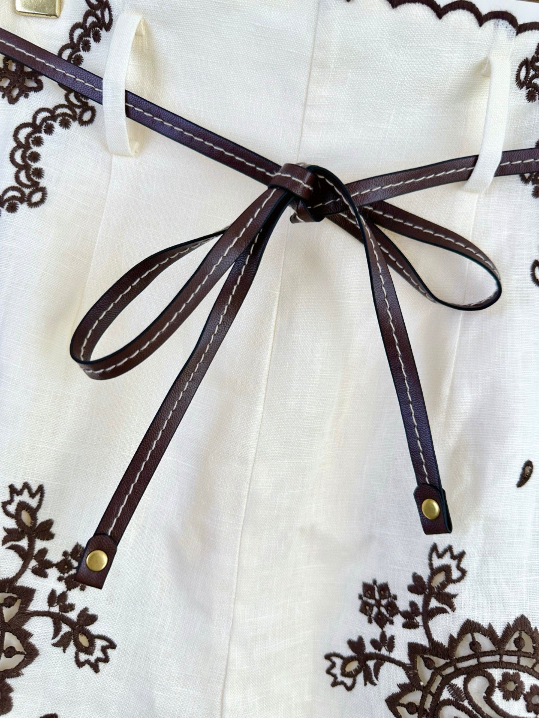 Zimmermann Female Suit: One-Size-Fits-All with Embroidery Detail and Hidden Zipper - 图片 6