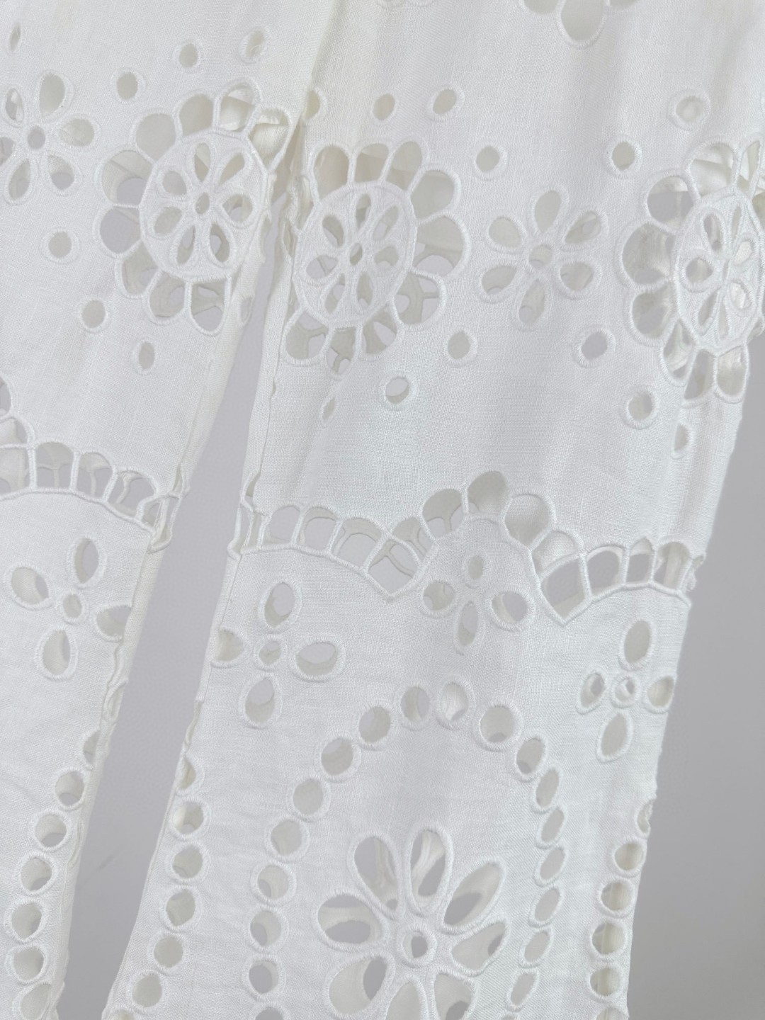 ZIMMERMANN Natura Garment Series: Embroidered Smelt Pants with Fine Detail. - 图片 6