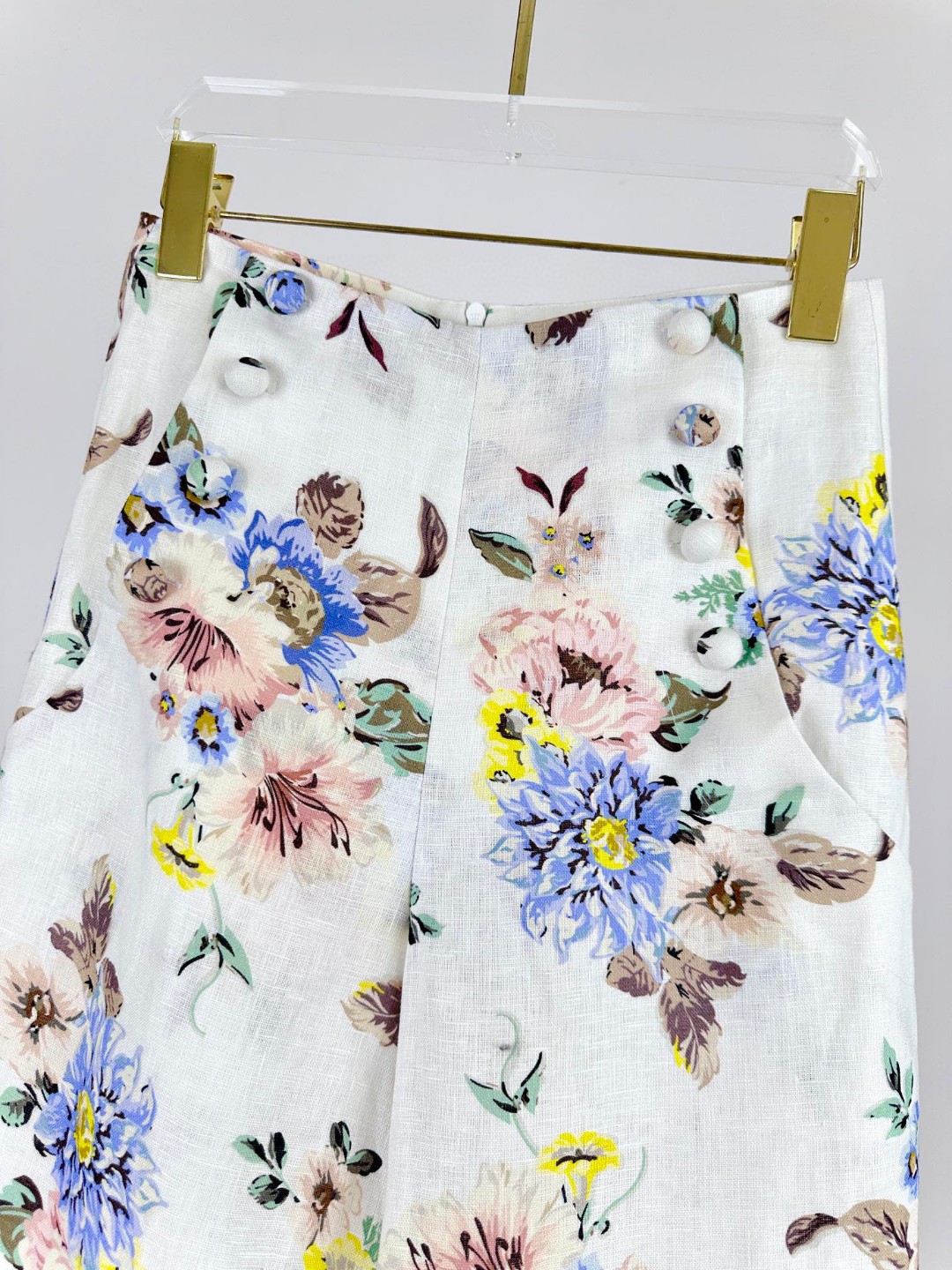 Versatile Female Suit with Matching Accessories and Floral Pattern for Summer Holidays - 图片 3