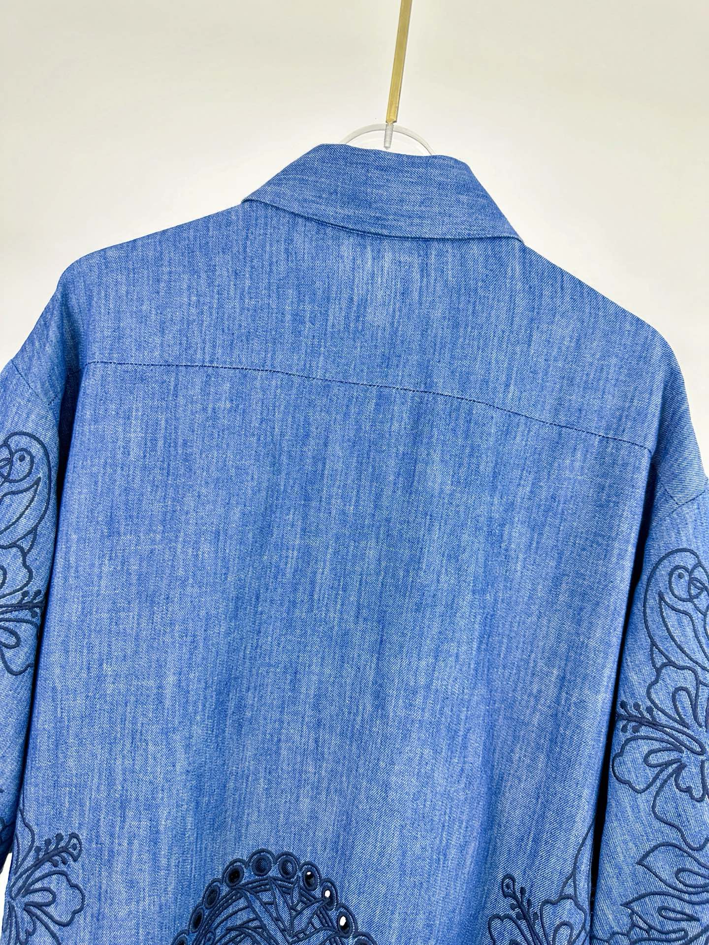 “Hard-Core Woman: New Zimmermann Cowboy Shirt with Coco Embroidery Details” - 图片 9