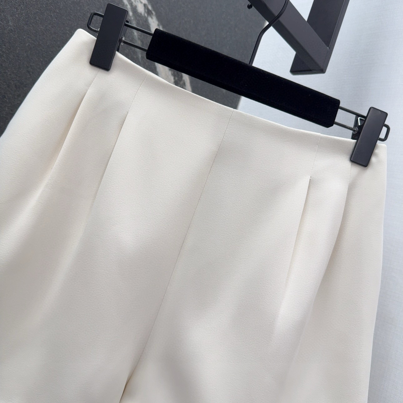 Elegant Vest and Shorts Set with Pearl Embellishments - Chic & Timeless 12 a1753384195057 8568