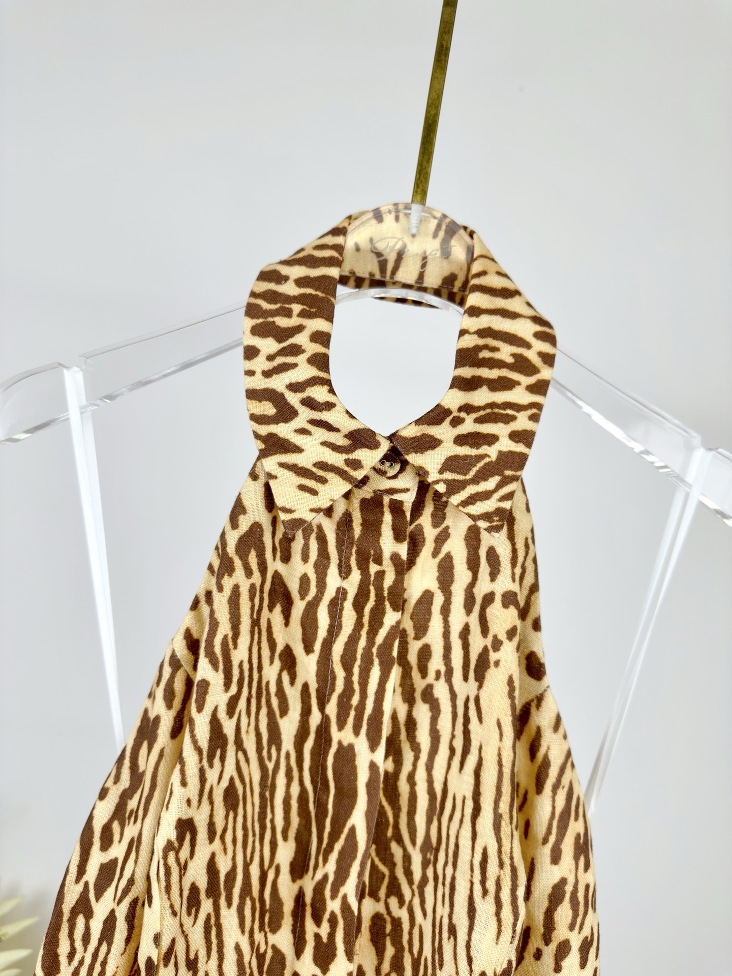 Zimmermann: Cascadian Summer Bathing Suit Series Outfit with Unique Design Features - 图片 7