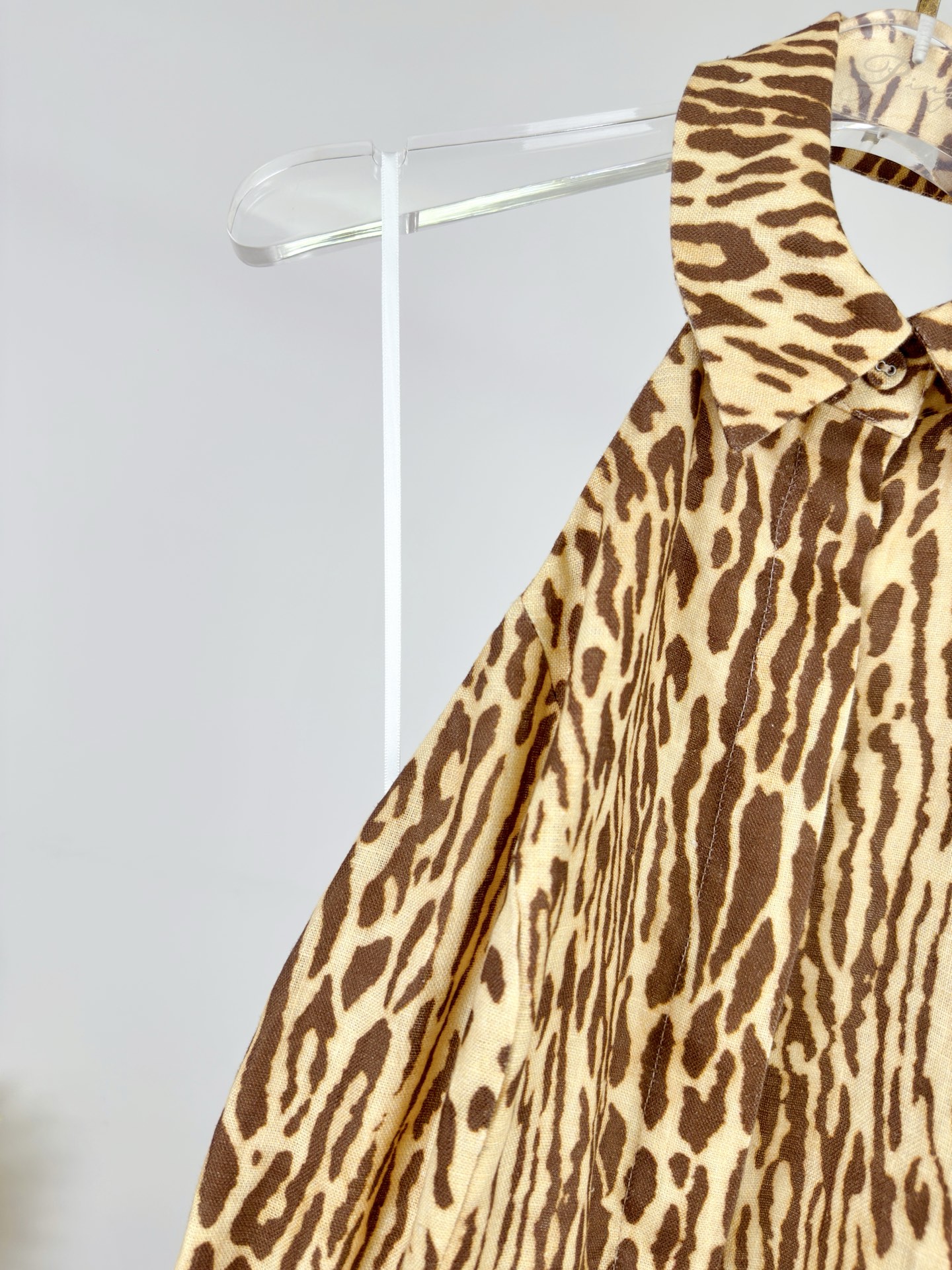 Zimmermann: Cascadian Summer Bathing Suit Series Outfit with Unique Design Features - 图片 8
