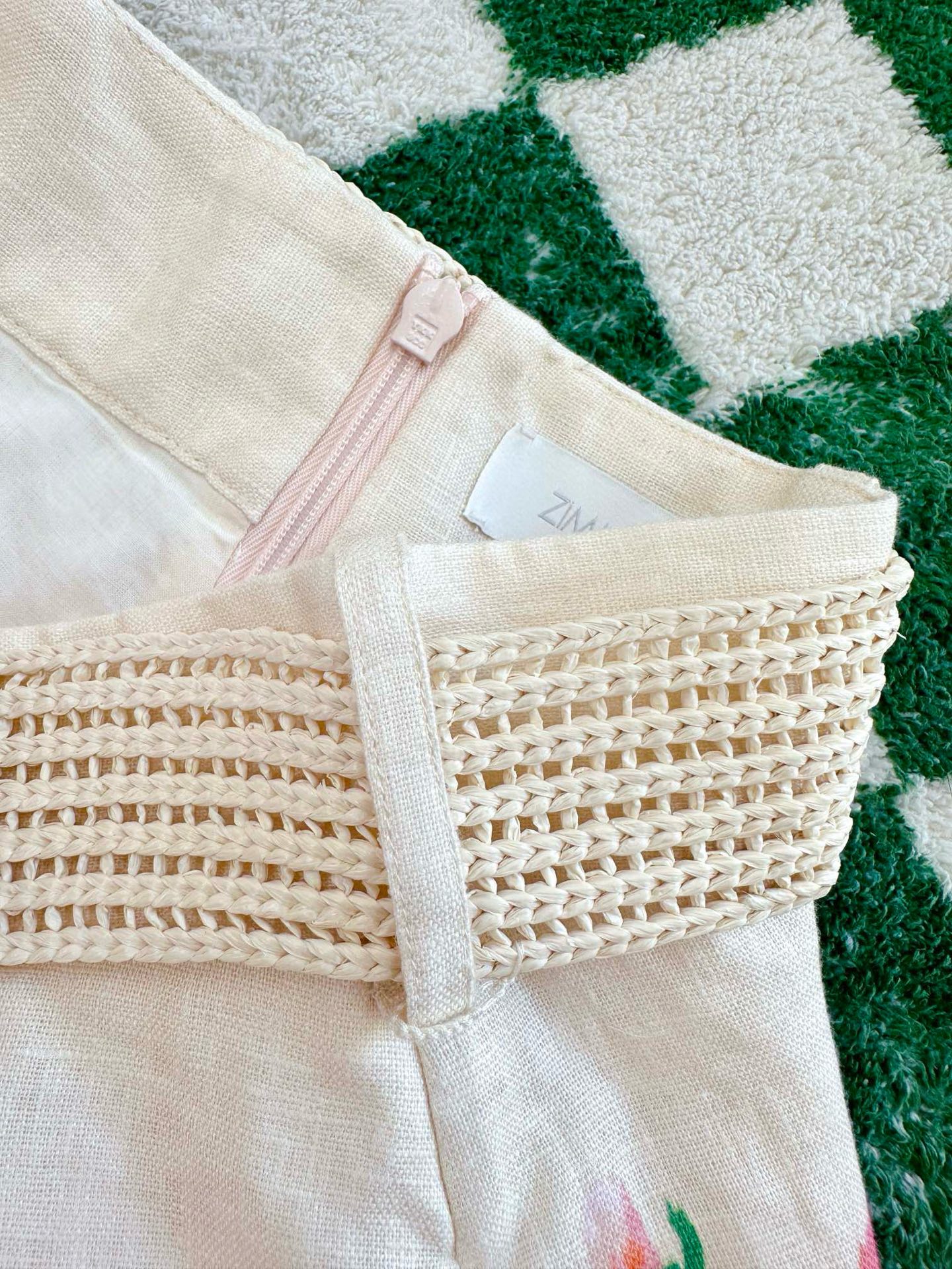 “New Zimmermann ‘Lightburst’ Linen Swimsuit Collection with Unique Details” - 图片 8