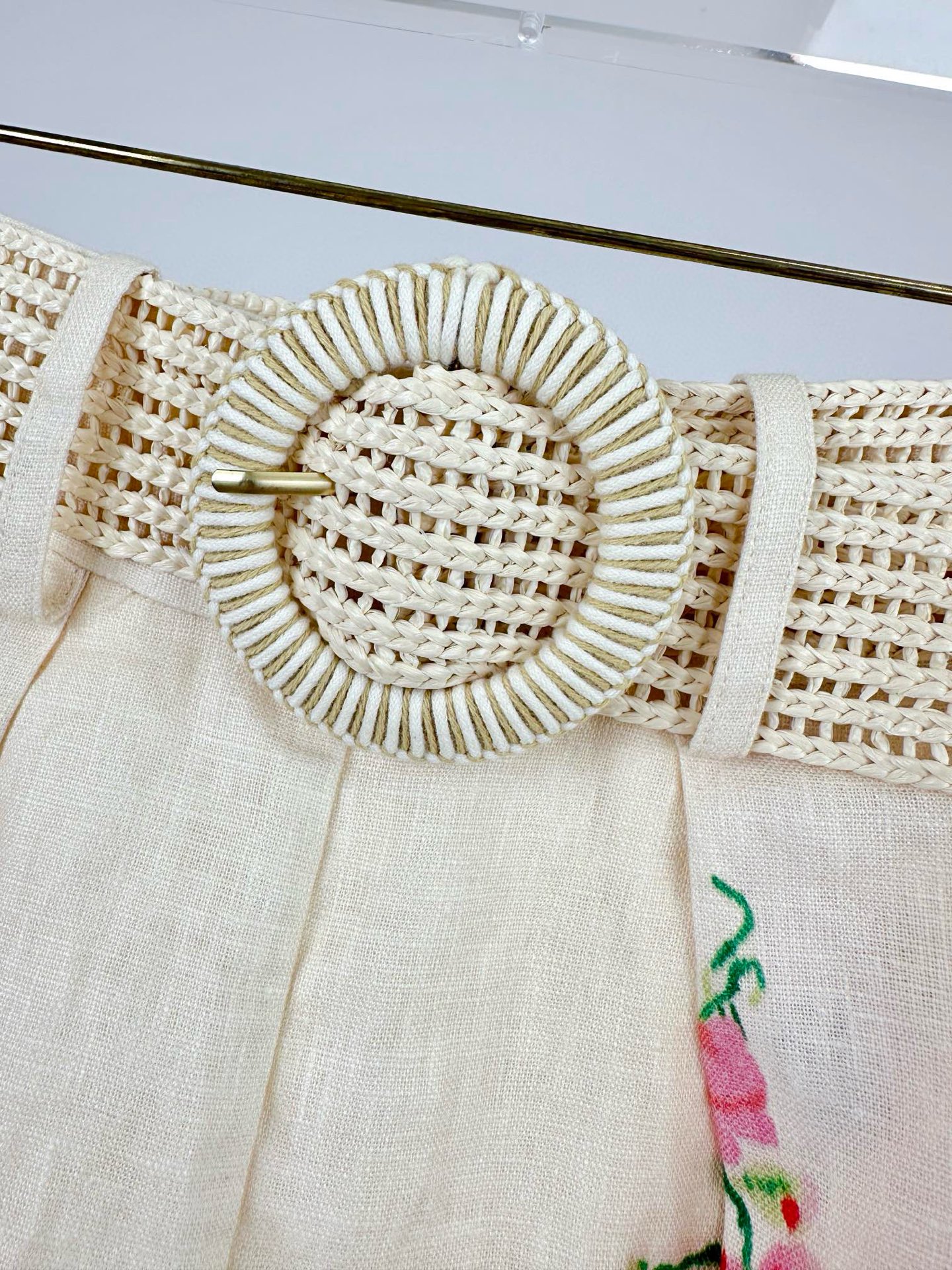 “New Zimmermann ‘Lightburst’ Linen Swimsuit Collection with Unique Details” - 图片 5