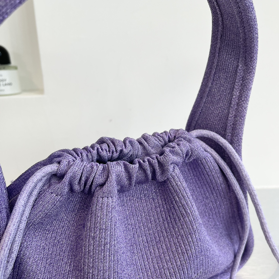 “Alexander Wang Ryan Handbag: Metal-Sensitized Purple Beauty with Unique Design and Custom Knitting” - 图片 6