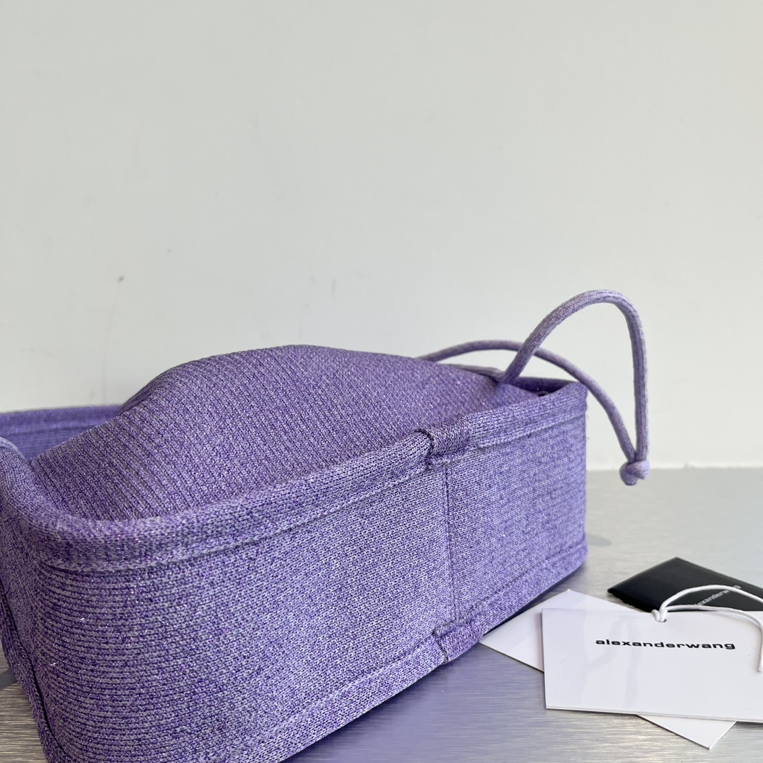 “Alexander Wang Ryan Handbag: Metal-Sensitized Purple Beauty with Unique Design and Custom Knitting” - 图片 5