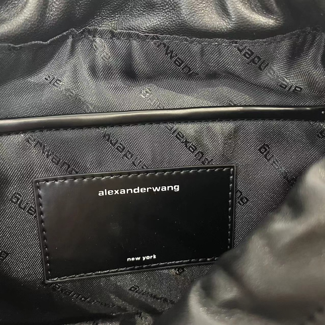 “Alexander Wang Sheep-Skin Bucket Bag: High-Quality Custom Design and Volume, Size 23” - 图片 9