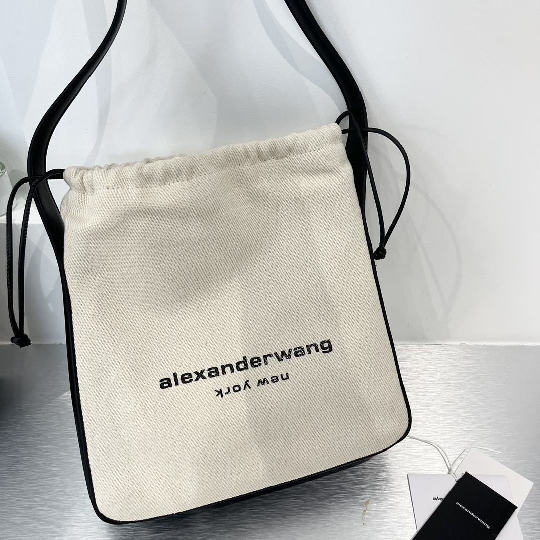 Stylish Canvas Alexander Wang Bucket Bag with Generous Capacity, Size 27, Original Packaging. - 图片 3