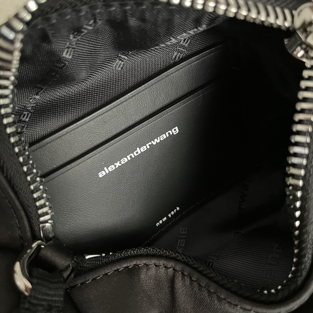 Alexander Wang King Handbag: New Face, Flashing Letters, Spacious Capacity, Original 17cm Size - 图片 9