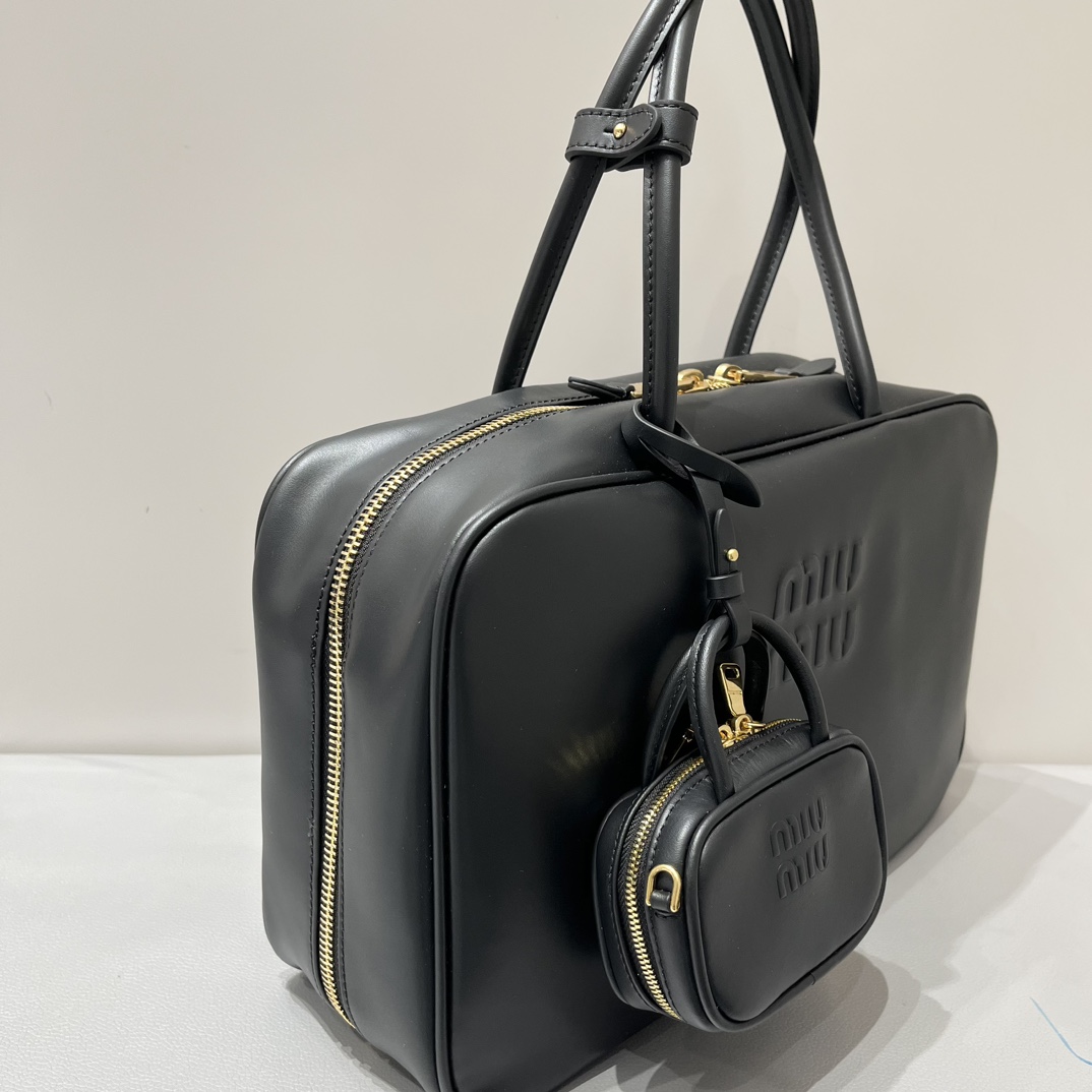 Miu Miu MIUMIU new product briefcase (long handle)