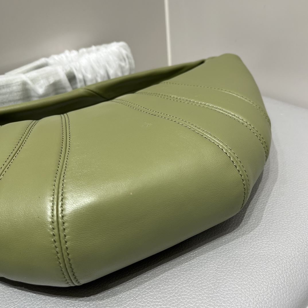 Original factory shipped Lemaire croissant, mouse green