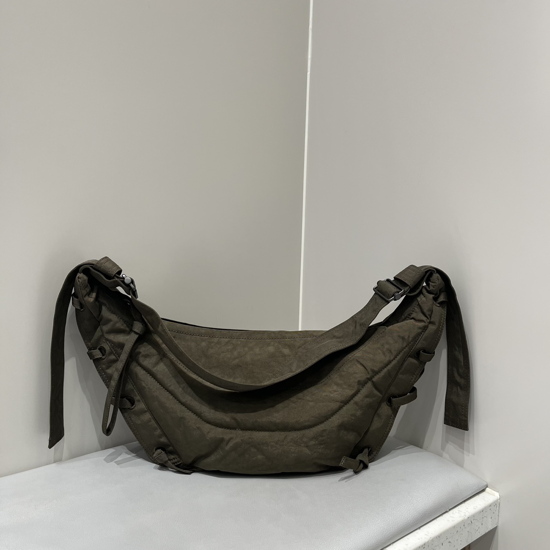 LEMAIRE small strap Soft Game Bag wandering bag