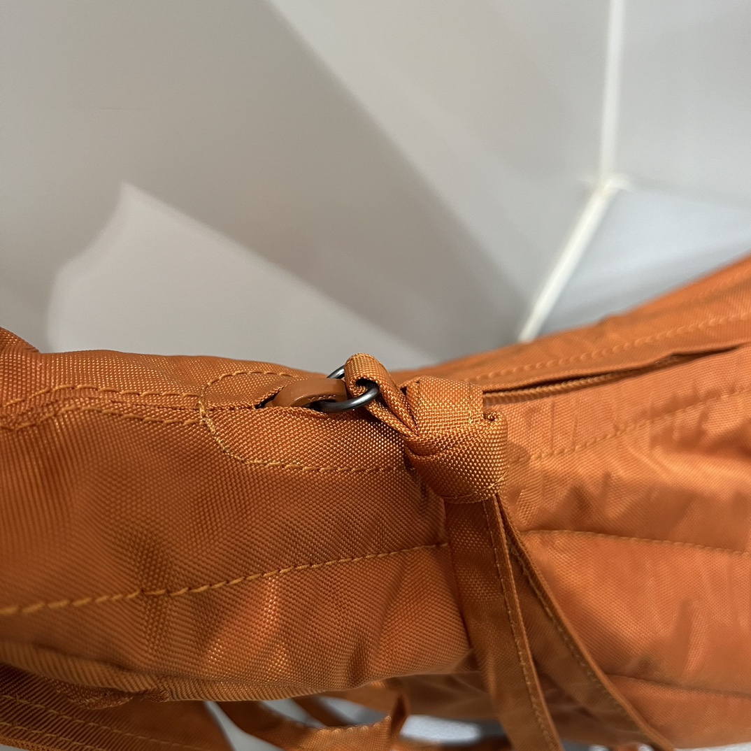 LEMAIRE small strap Soft Game Bag wandering bag