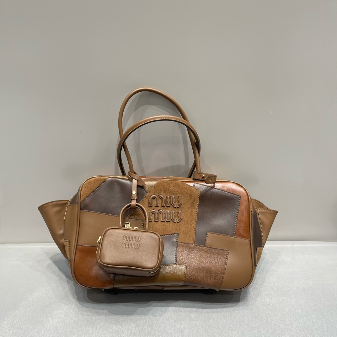 Miu Miu One set