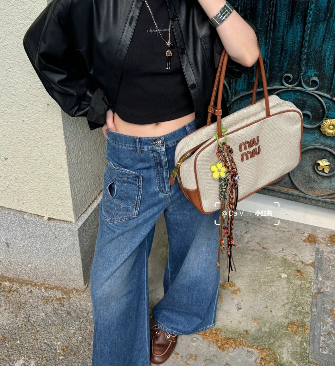 Miu miu small bag is light and easy to match with small accessories. Super Ness