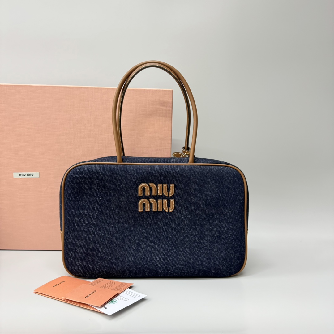Miu Miu MIUMIU new product briefcase (long handle)
