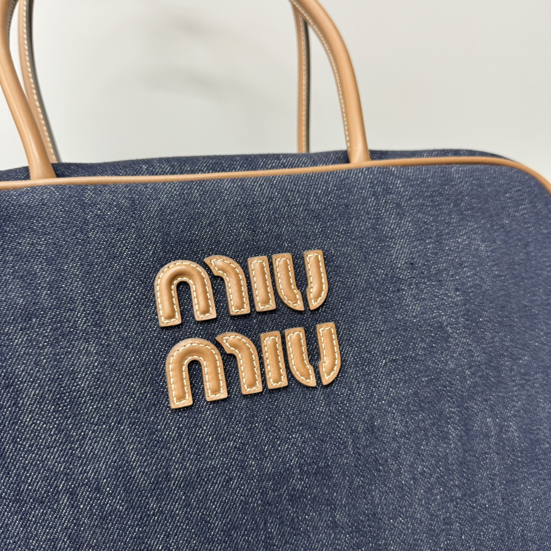 Miu Miu MIUMIU new product briefcase (long handle)