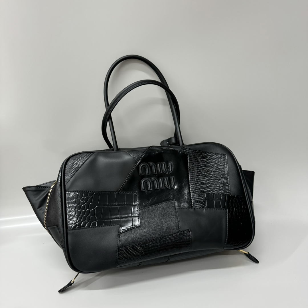 Miu Miu Product _dcMqf34tNlBryfbABMg2Bi7LZ2C2SW0aS0F53Bg