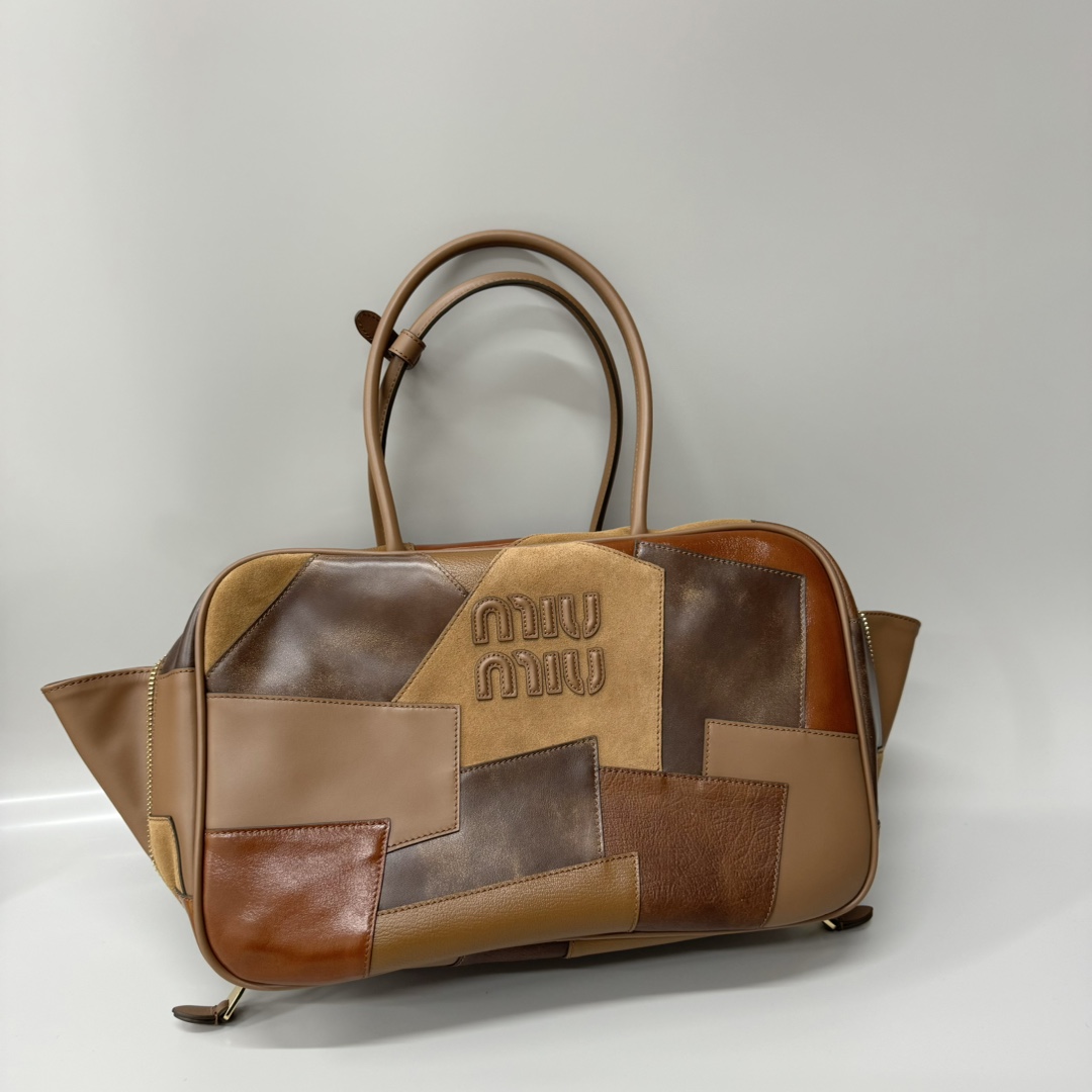 Miu Miu Product _d8sqfn4sPatfdHT-euyXKPa374SMAOQ5qnOfaGg