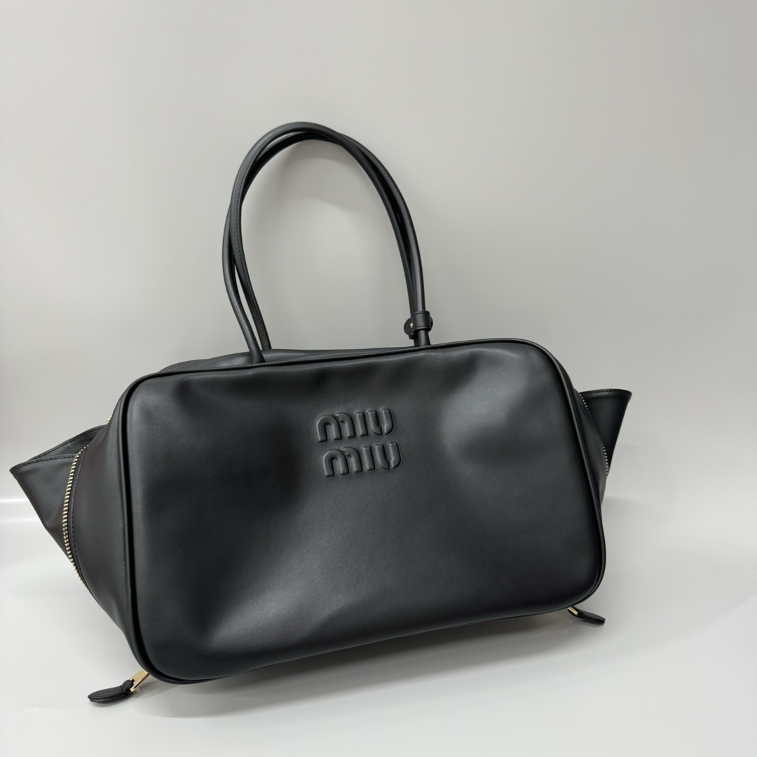 Miu Miu Product _dkwqfTlOCYkxw4s4JZljyX4CPnhvbw6gL_I7S6w