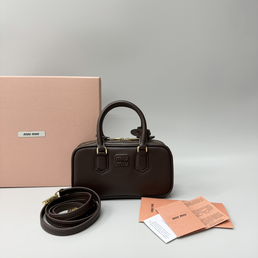 Miu Miu MiuMiu mini version horizontal retro small square bag