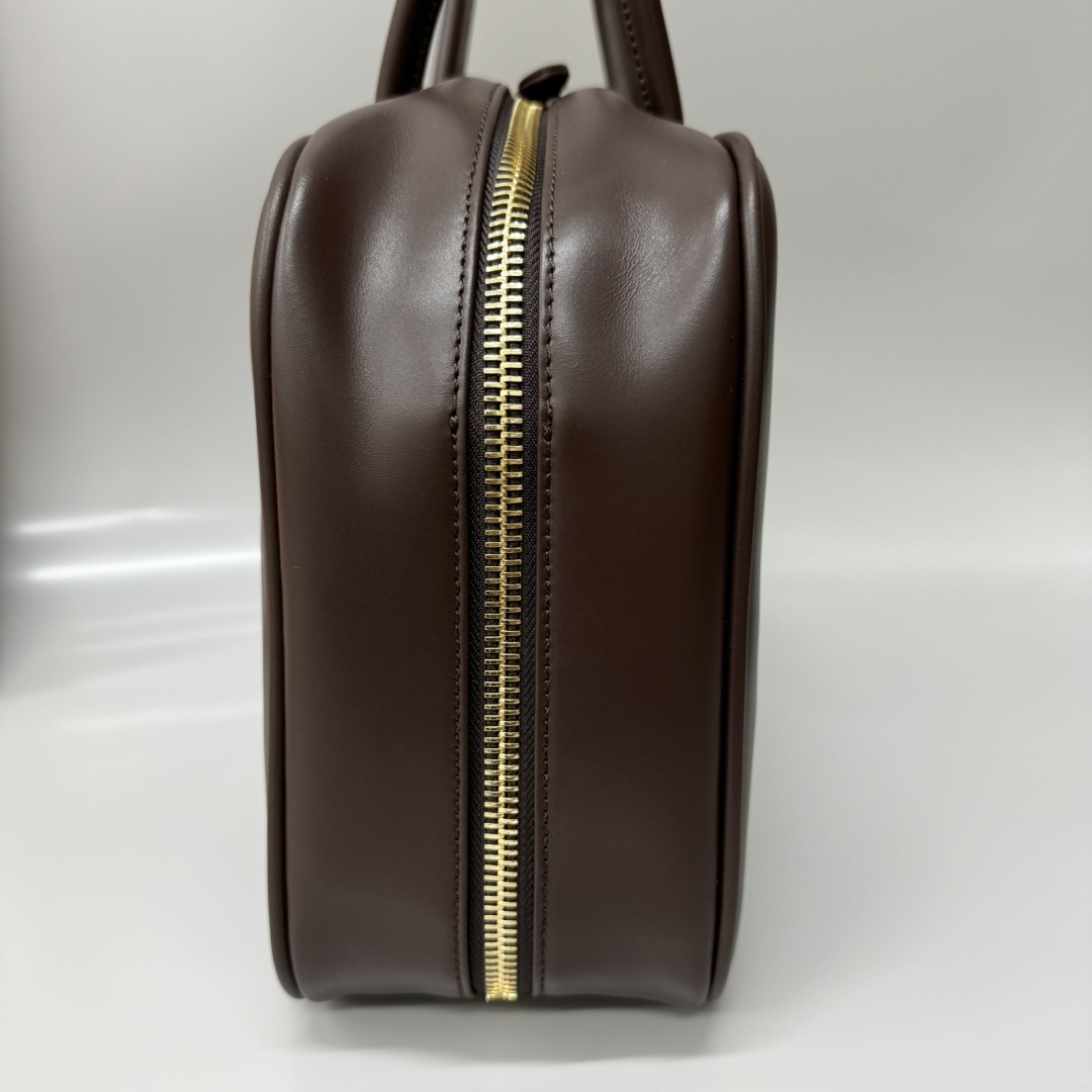 Miu Miu MIUMIU new product briefcase (long handle)