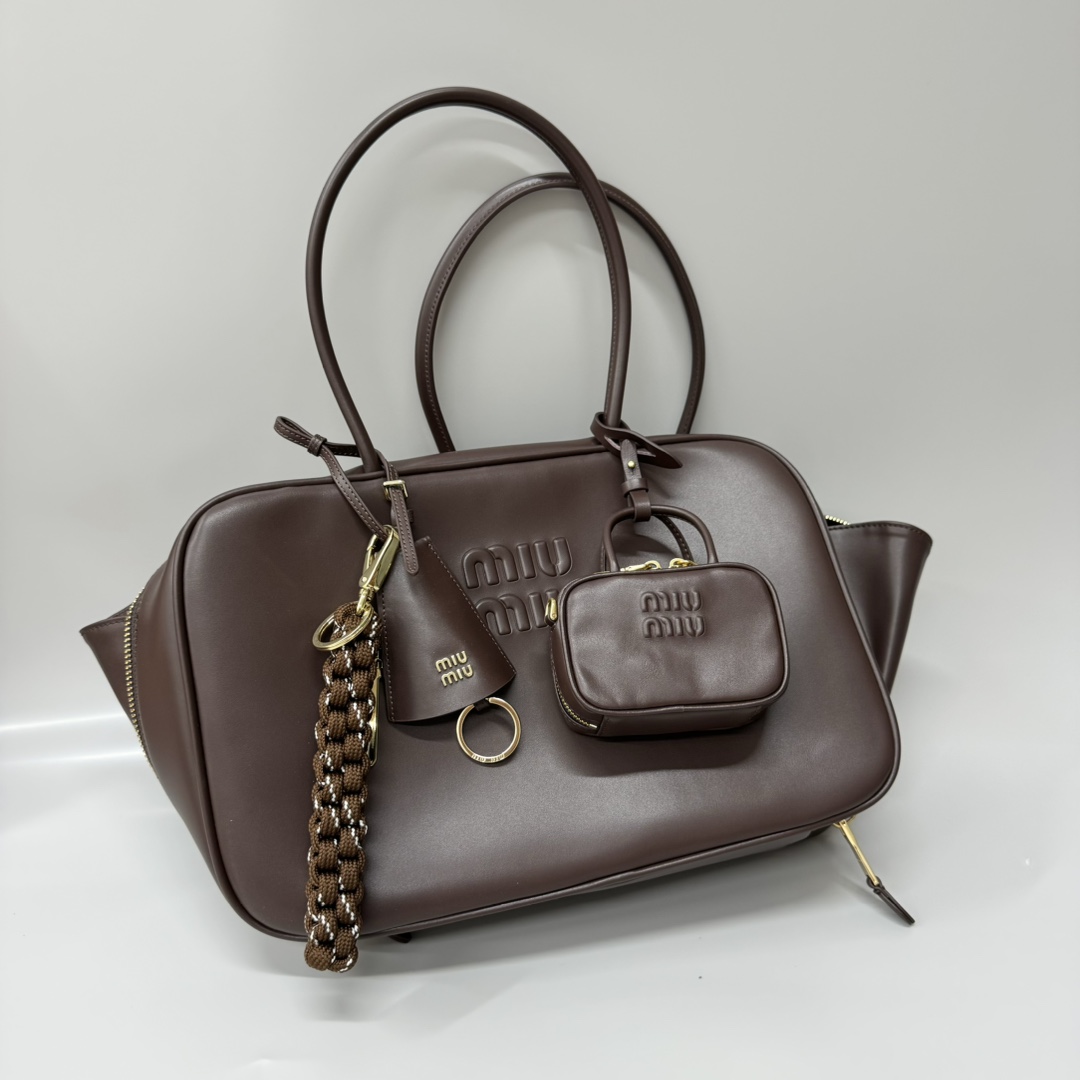 Miu Miu Complete set