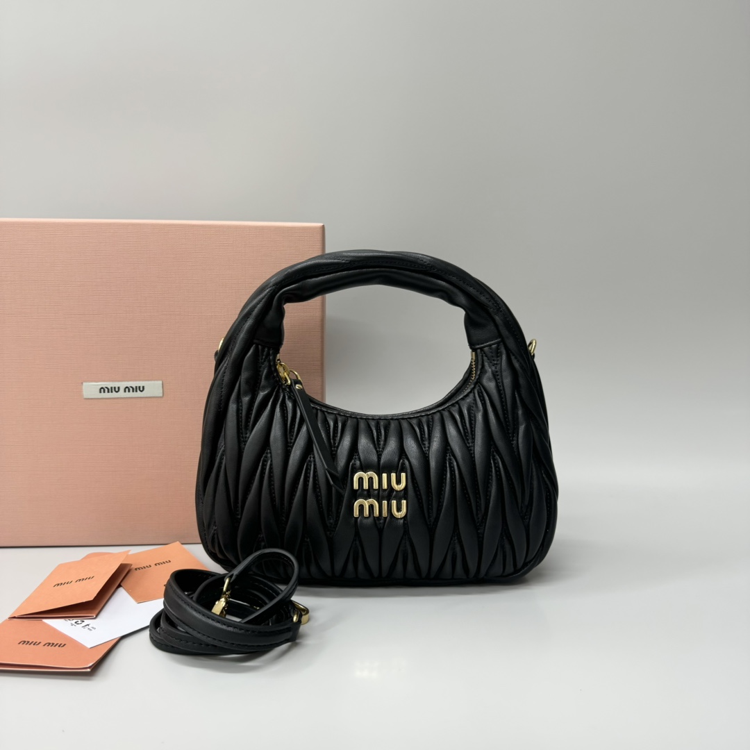 Miu Miu Product _dbvqfbpEqW0PwRERqEdOXQTH1h-ZNWb7NdCkDqw