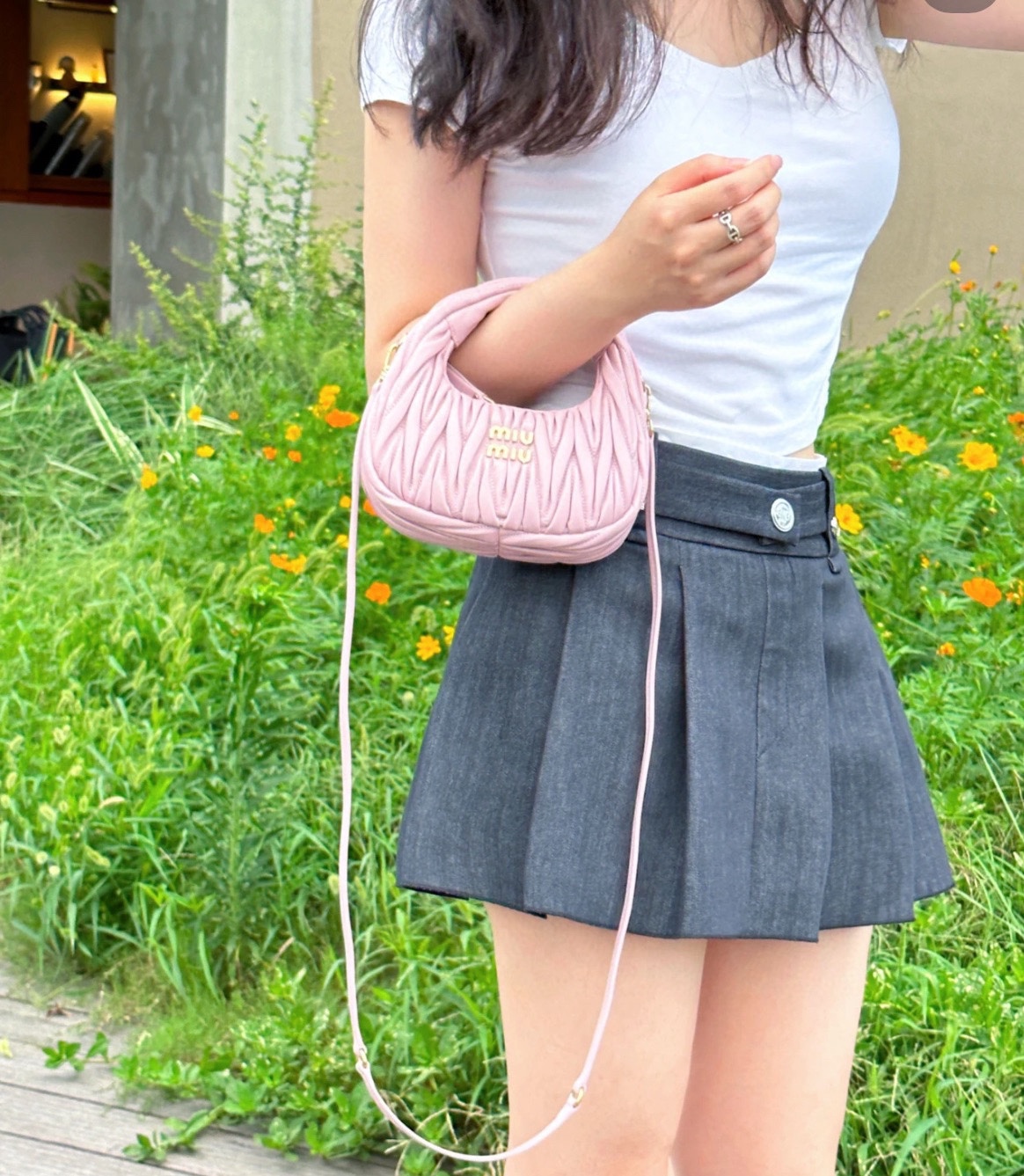 Miu Miu Product _dp3qfbst0V_O5GWa8C2f2-9uRDCUqMyA6IyhY6A