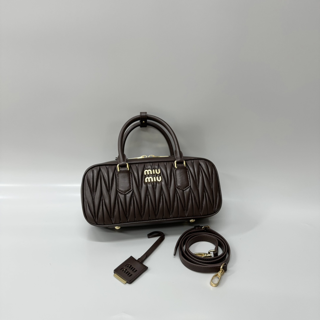 Miu Miu Product _dkNqf3JPoPqQCImIWOKRTr_tnRYlTTBMgoovH1g