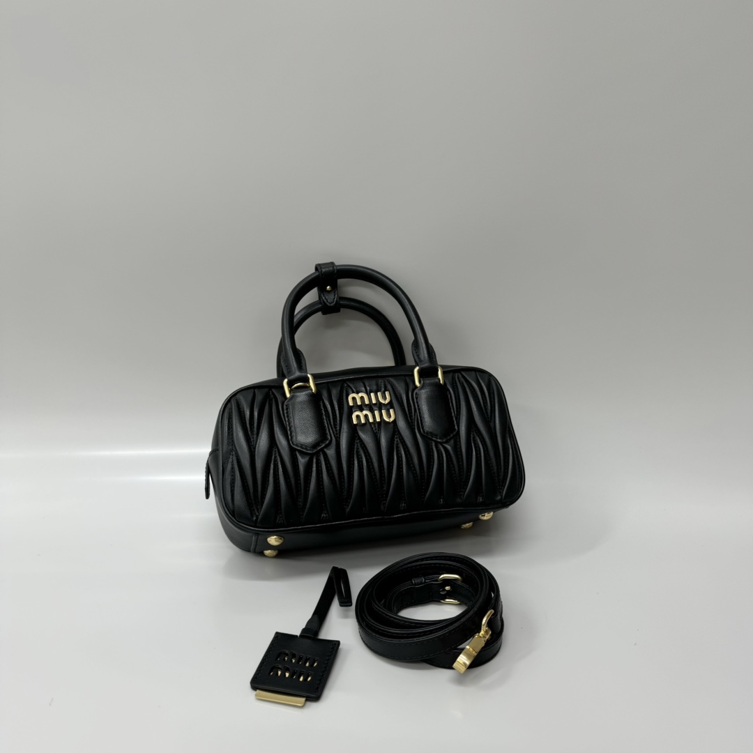 Miu Miu Product _dptqftKpc9OMgQZKlOcL2efs7O4B3fkVt9ASo1g