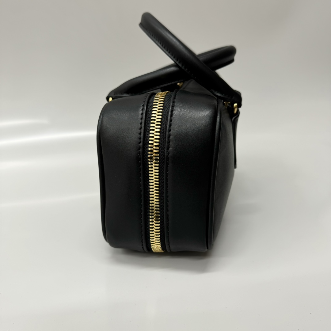 Miu Miu black