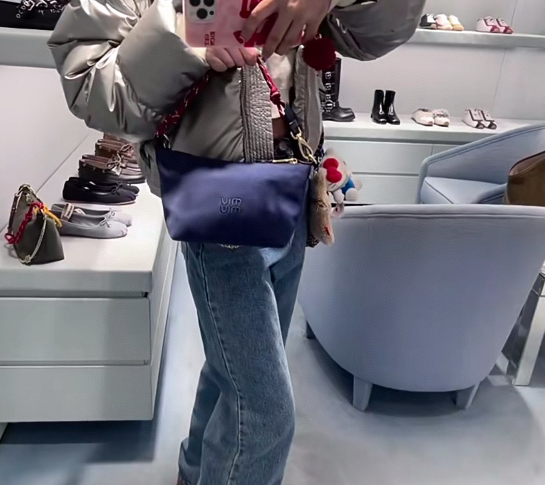 NO:574738,Canvas (841), MIUMIU, miumiu19860909帆布蓝（ 841）,MIUMIU,miumiu,Bag