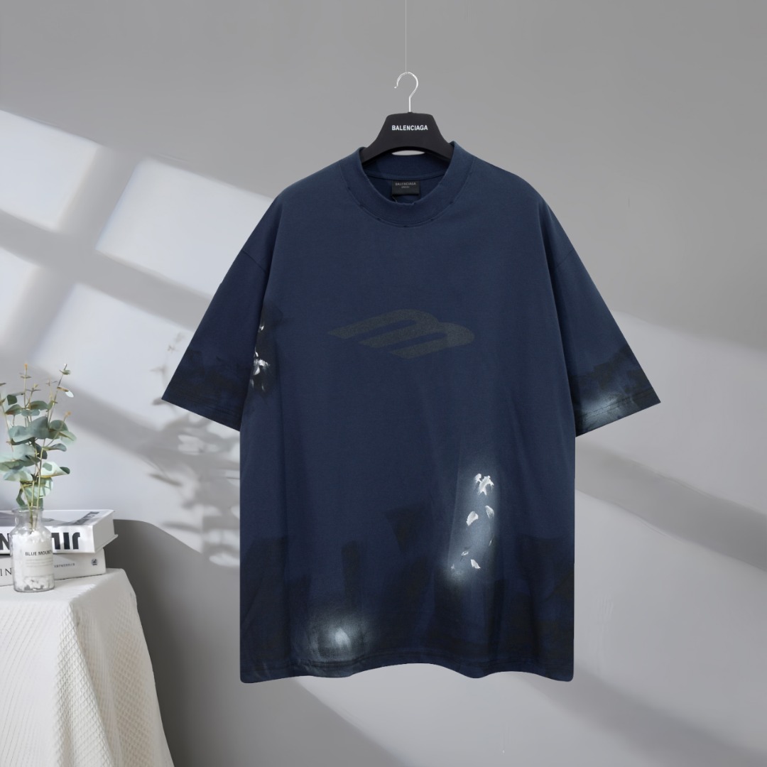P85 Máxima calidad del mercado BALENCIAGA/Balenciaga 2025SS Gran m de cemento pintado a mano con graffiti en el frente,…