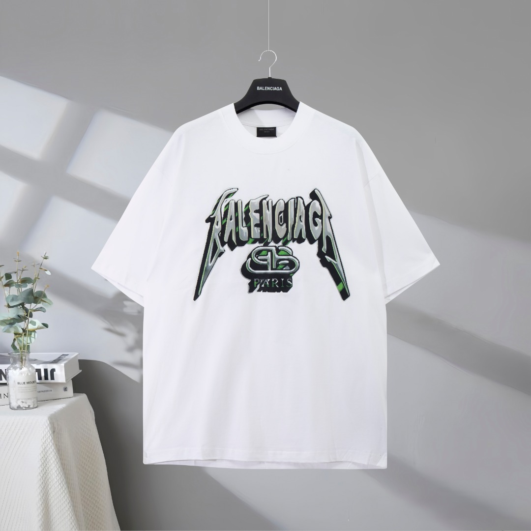P77 Máxima calidad del mercado BALENCIAGA/Balenciaga 2025SS Camiseta de manga corta con estampado de graffiti en color.…
