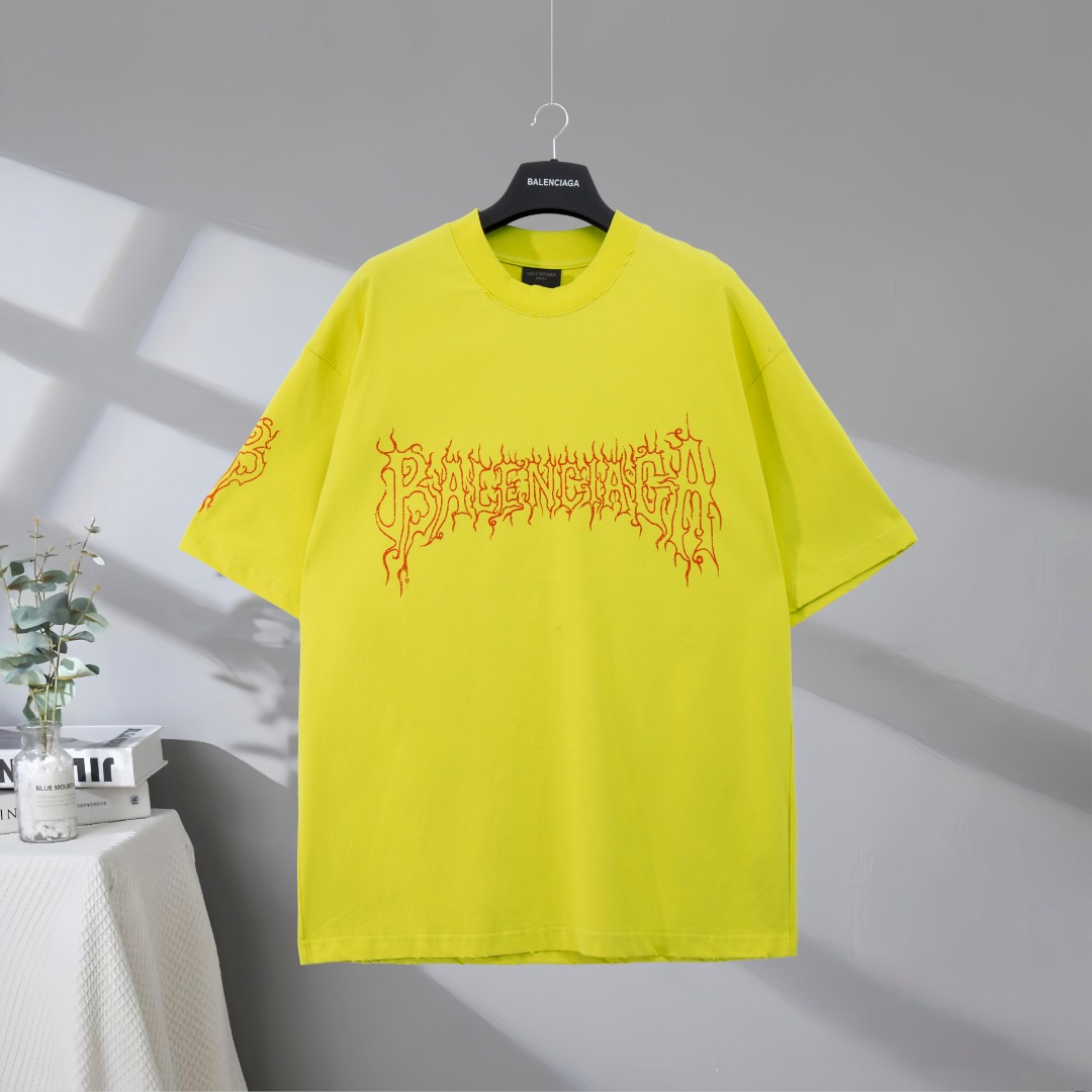P80 Máxima calidad en el mercado BALENCIAGA/Balenciaga 2025SS Camiseta de manga corta desgastada y deshilachada con est…