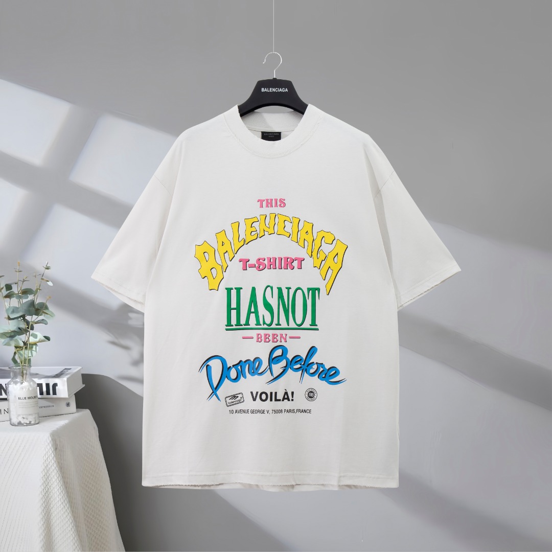 P85 Máxima calidad en el mercado BALENCIAGA/Balenciaga 2025SS Camiseta limitada de manga corta desgastada con…