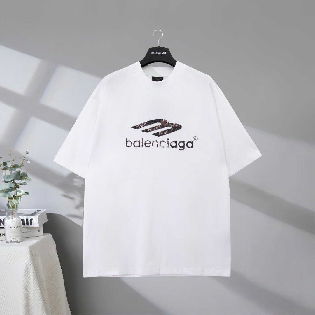 P77 Máxima calidad del mercado BALENCIAGA/Balenciaga 2025SS Camiseta de manga corta con estampado de letras grandes de …