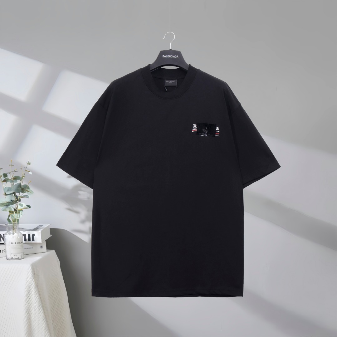 P75 Máxima calidad en el mercado BALENCIAGA/Balenciaga 2025SS Camiseta de manga corta bordada con logo de vinilo Classi…