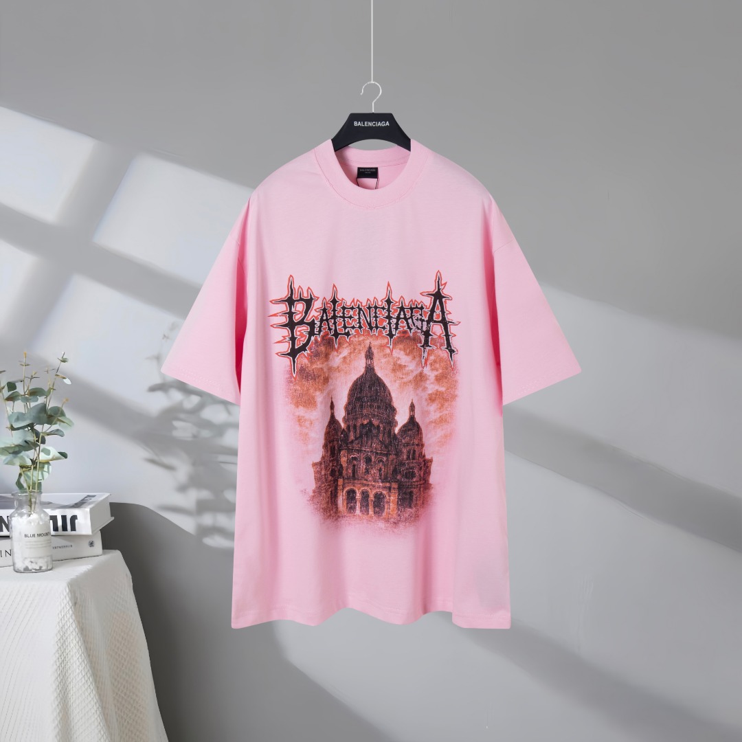 P85 Calidad superior en el mercado BALENCIAGA/Balenciaga 2026SS Camiseta desgastada de manga corta con Catedral del Sag…