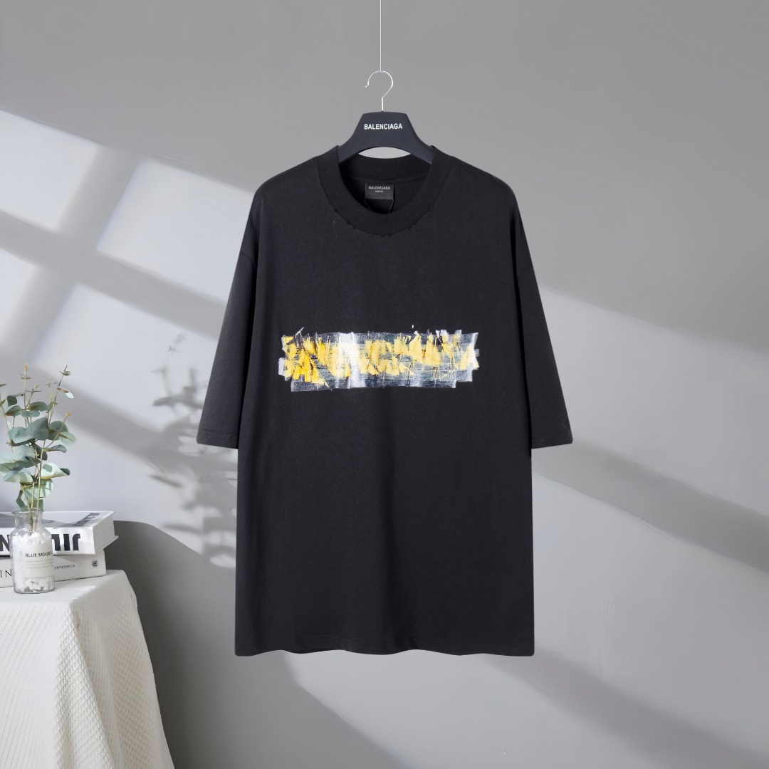 P85 La mejor calidad del mercado BALENCIAGA/Balenciaga 2026SS Camiseta de manga corta desgastada deshilachada con estam…