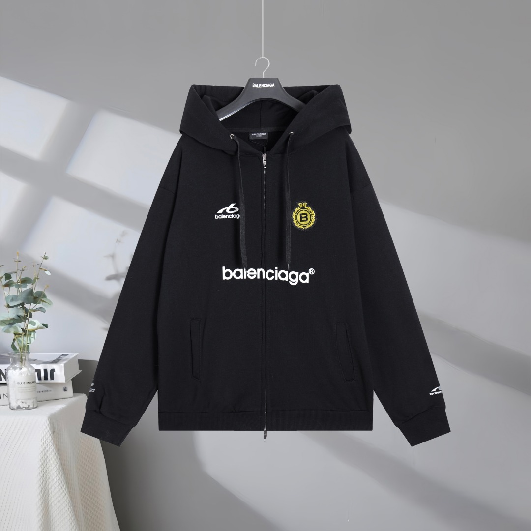P165 Máxima calidad en el mercado BALENCIAGA/Balenciaga 2026SS insignia del club de fútbol bordado estampado reflectant…