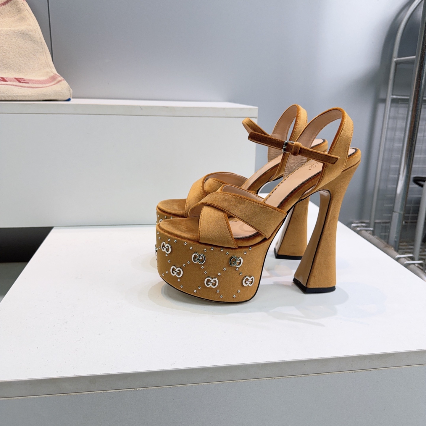 Gucci Velvet Cross Strap Platform Block Heel Sanda