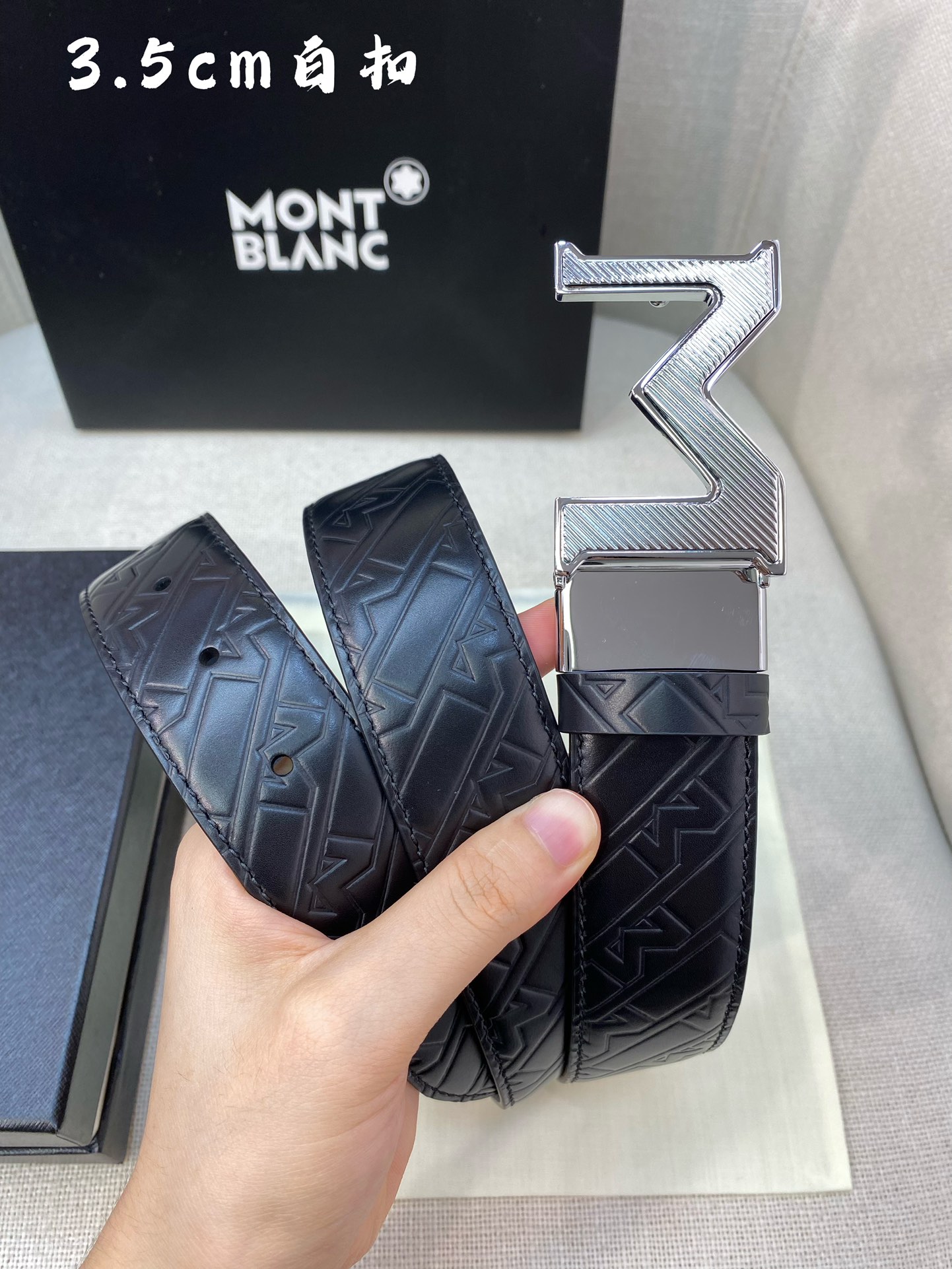 Montblanc万宝龙宽3.5cm采用头层牛皮精品针式扣头自由裁剪商务休闲皮带