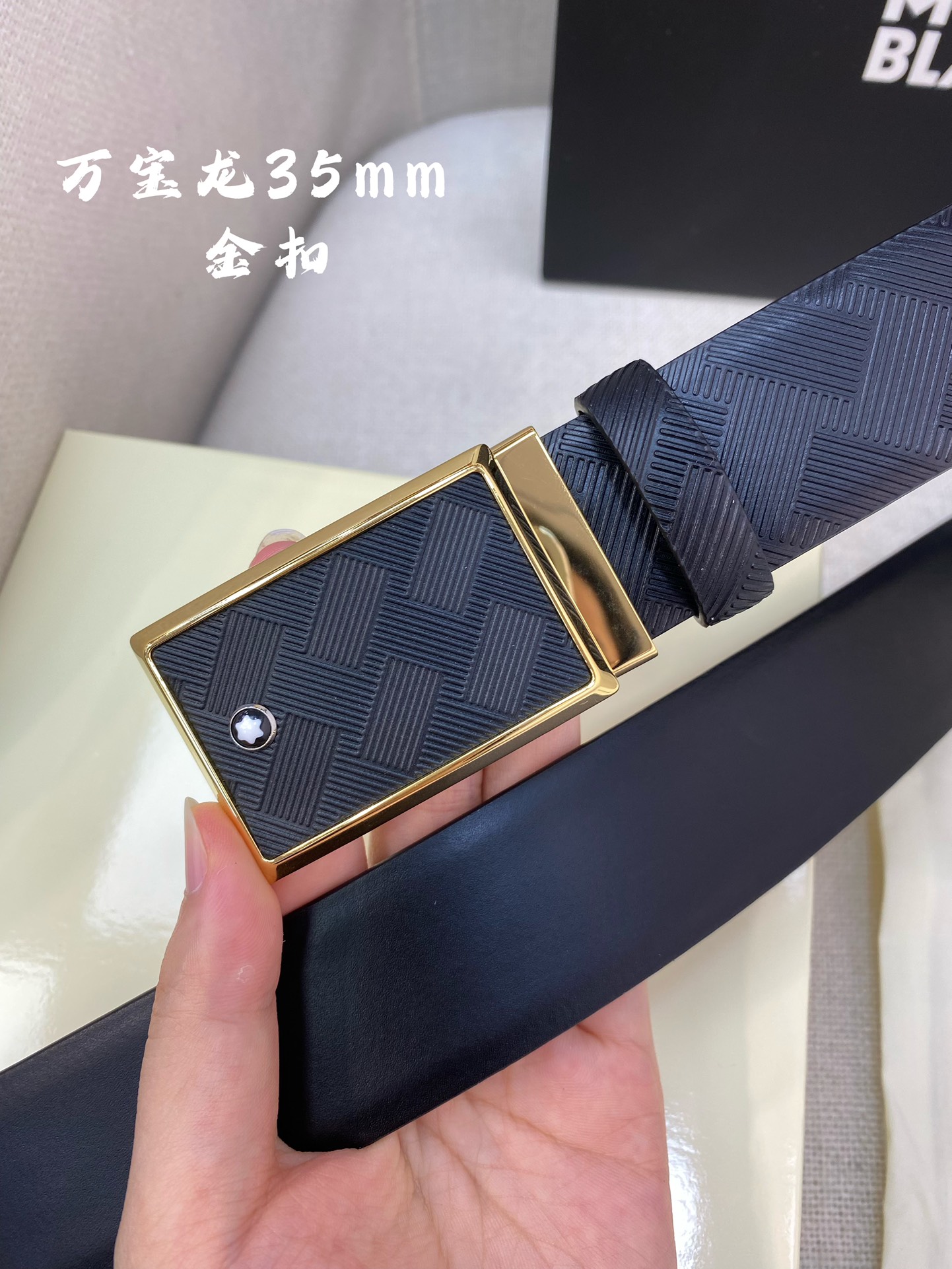 Montblanc万宝龙宽3.5cm采用头层牛皮精品针式扣头自由裁剪商务休闲皮带