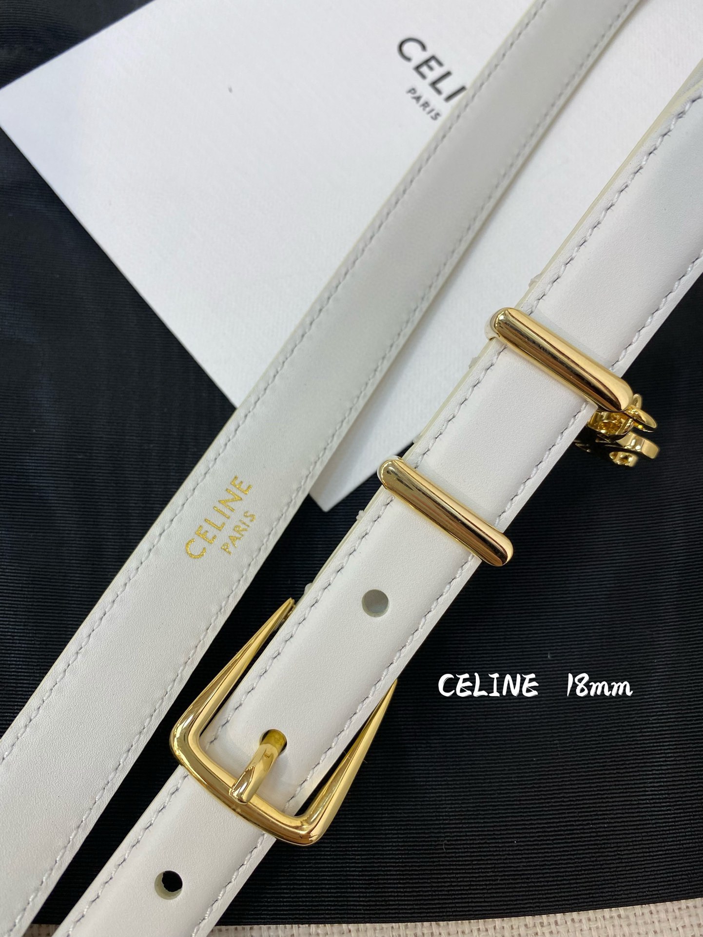 CELINE赛琳专柜同款宽1.8cm腰带选用双面原版光滑头层小牛皮精制而成抛光金属精品针扣低调奢华码数7